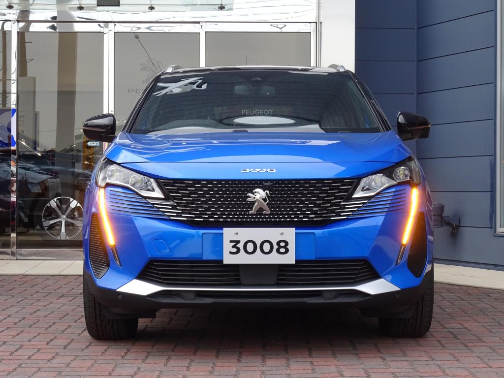 NEW PEUGEOT 3008 ヴァーティゴ・ブルー