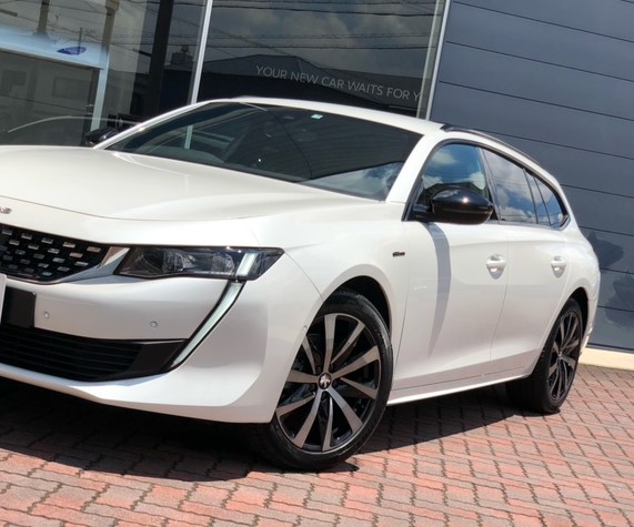 3008に続く第二弾。PEUGEOT 508にPHEV、プラグインハイブリッドが導入されます！