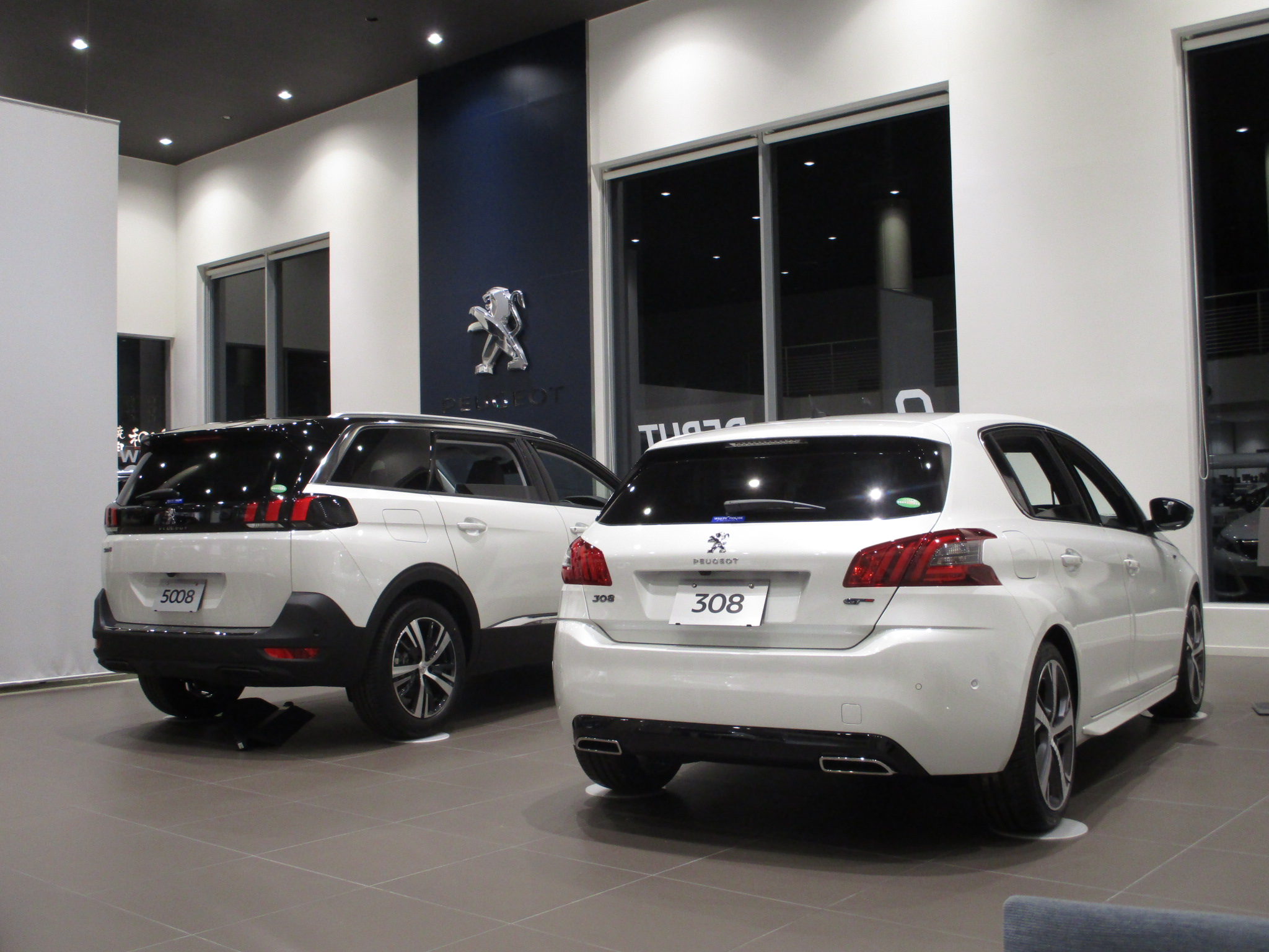 ショールーム展示車入れ替えました！