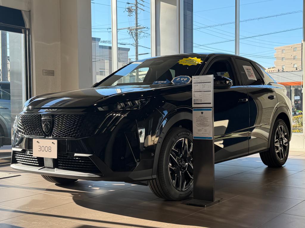 待望のNew3008　ペルナネラブラックがデビュー!!