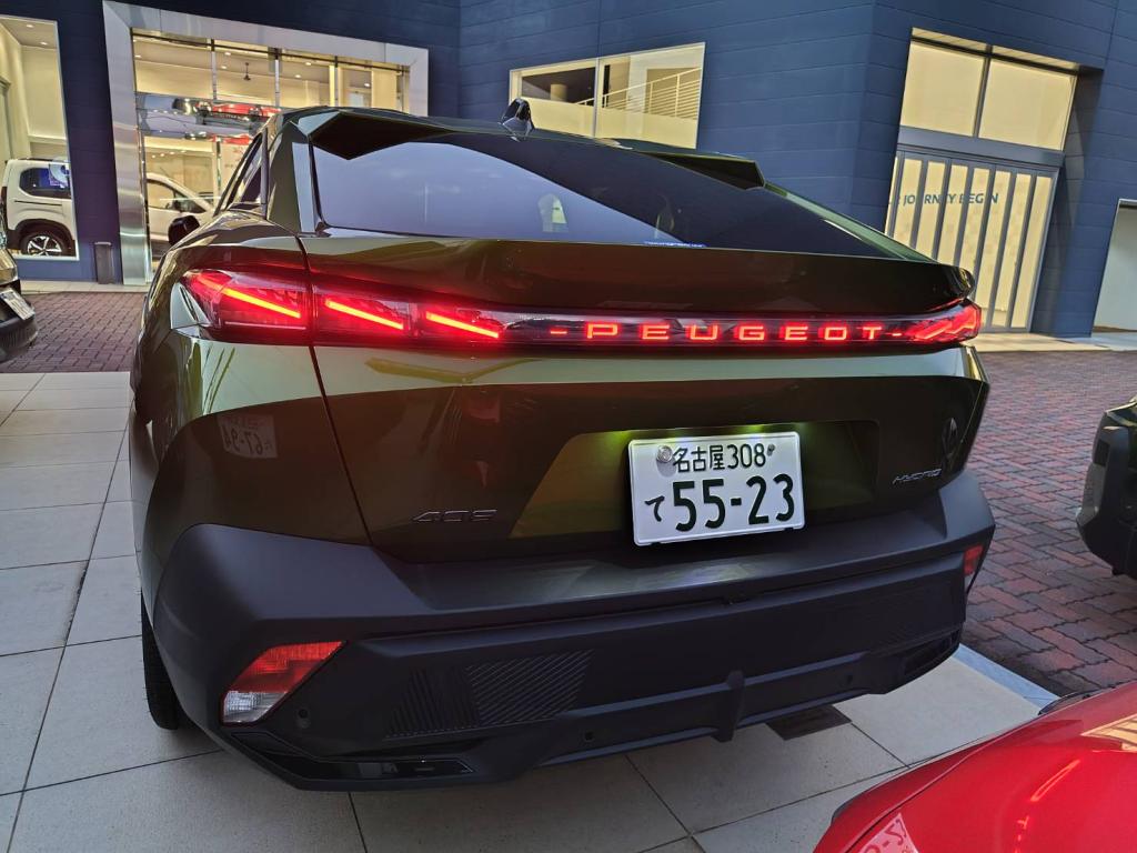 Peugeot大府　４０８のエンブレムとリアビューに宿るこだわり